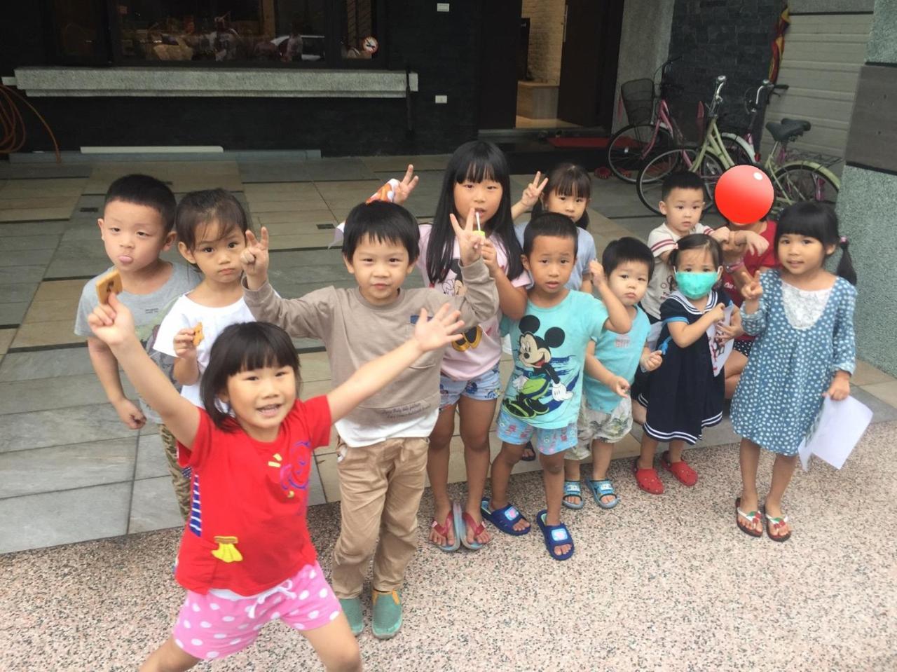 Childlike Innocence Homestay Hualian Zewnętrze zdjęcie
